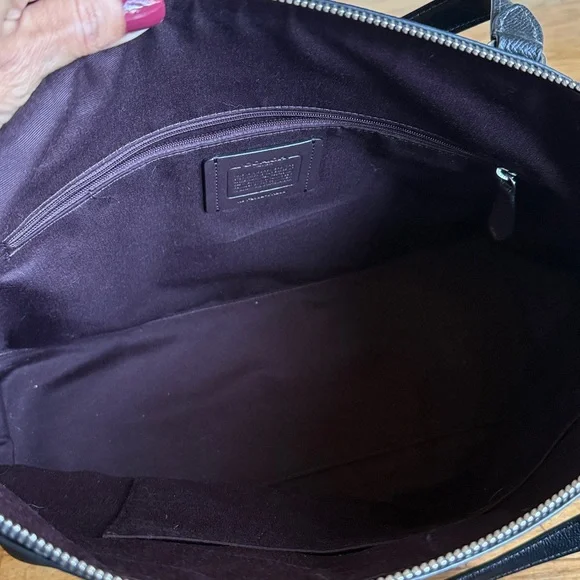 Coach medium size tote - Picture 3 of 4